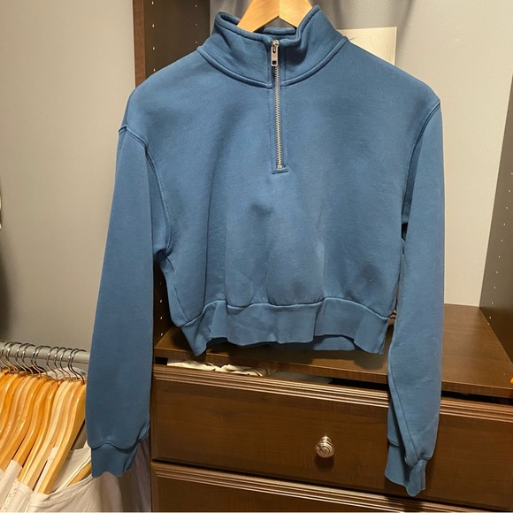 Aritzia perfect 1/4 zip - Picture 1 of 1